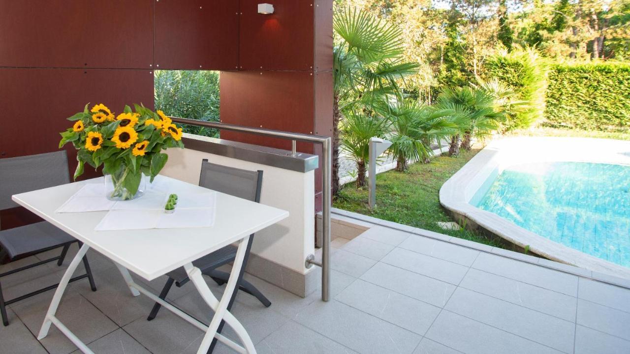Villa Riva Beachfront Lignano Sabbiadoro Exterior foto